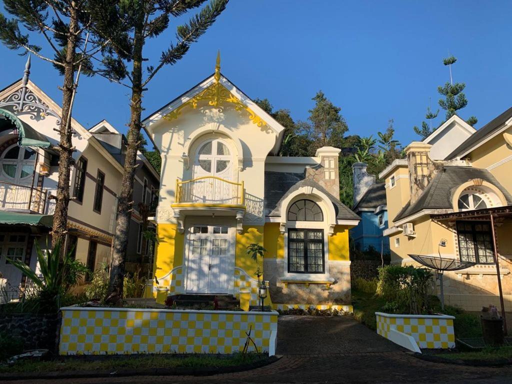 Villa Wubao Kota Bunga 3 Kamar Harga Budget Cinengangirang Ngoại thất bức ảnh